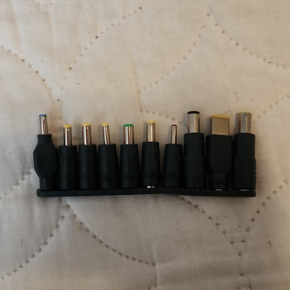 Universal Laptop charging Adapter